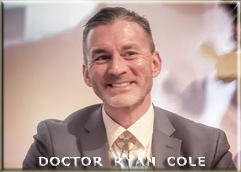 Dr. Ryan Cole en Viena