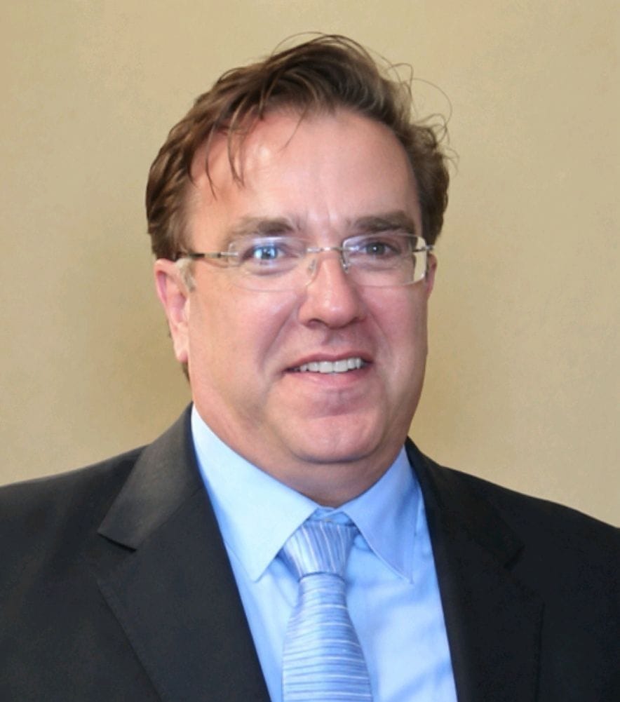 Dr. Alejandro Sousa